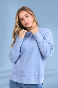 Cool Summer: Foxwood Delilah Crew Light Blue