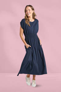 Warm Spring: Elm Nelle Midi Dress Navy