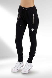 Travel: Federation Escape Trackies Staple Black White