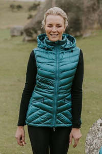 Cold: Moke Mary Claire Packable Down Vest Empire Teal