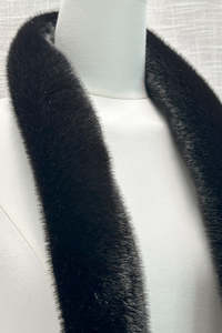 Clearance: Lemon Tree Flory Fur Scarf Black