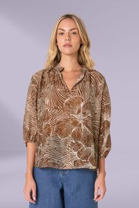 Light Summer: Fate and Becker Tallulah Split Neck Blouse Brown Petal