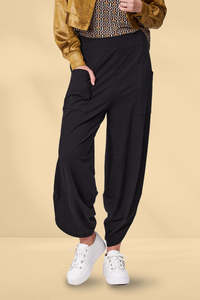 Travel: Lemon Tree Lenore Pants Black