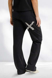 Apartment: Homelee Avenue Pants Black with Graphite Daisy X