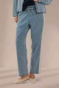 Betty Basics Callie Denim Jogger Medium Blue