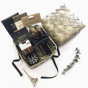 Barfoot Thompson Branded Gifts: B&T Woven Gourmet Gift Box