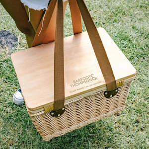 Barfoot Thompson Branded Gifts: B&T Willow Cooler Picnic Basket