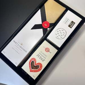 All: Moët & Chandon Brut NV Gift Pack