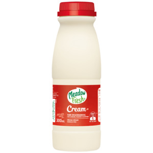 Fresh Eggs: Meadow Fresh Cream 300ml