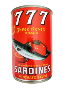 Canned Food: 777 Sardines/Tomato Sauce 425g