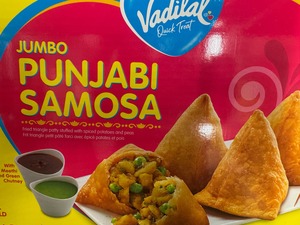 Frozen Veg Snacks: Vadilal Jumbo Punjabi Samosa