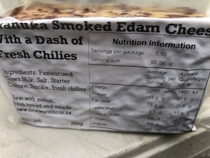 Manuka smoked Edam Cheese with a dash of fresh chilies 250g – Bratwurst Bros