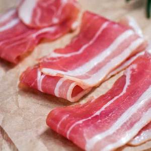 STREAKY BACON 250g – Bratwurst Bros