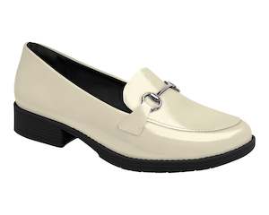 White Sneaker: Embrace timeless confidence and utilitarian style with Ref: 653001-06 Off-White