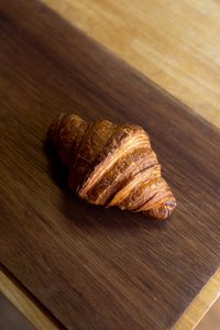 Products: Plain Croissant - Breadhead