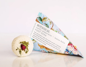 Products: Vanilla, Peppermint + Lemon Balm Foot Soak - Brenda's Beauty Bar