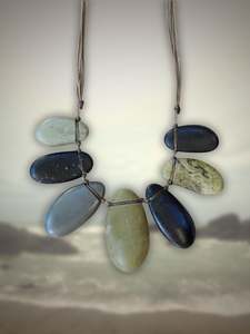 Aotearoa: Gem Stone Necklace Green and Black