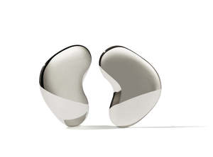 Clearance Jewellery: Meadowlark - Lava Heart Earrings Large Silver