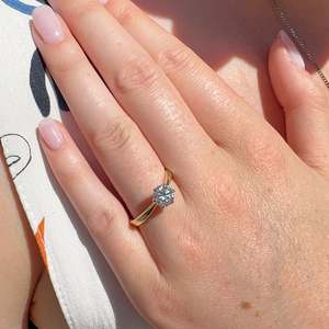 Lab Diamonds: BWJ - 9ct Two Tone 6X Claw set Lab Grown Diamond 1ct Solitaire