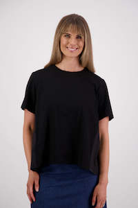 T Shirts: Smiley Black Cotton T-Shirt