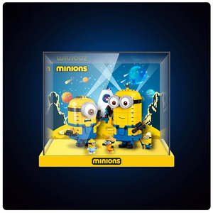 Lego 75551 Brick-built Minions and their Lair Display Case