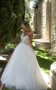 Products: 7596 Stella York