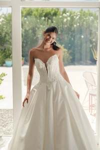 8246 | Stella York