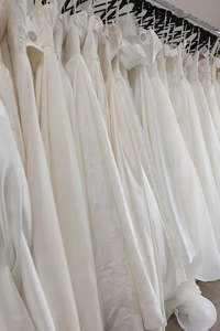 GOWN ARRIVAL CONSULT
