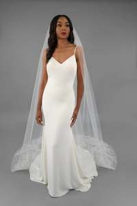 Embroidered Tulle Veil | AVL0165