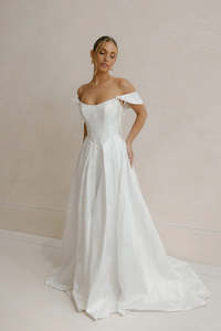 Adrienne | Jessica Couture
