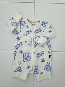 Used: EUC SIZE 0-3 MONTHS