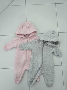 Pre-Loved Pure Baby SIZE 0-3 MONTHS