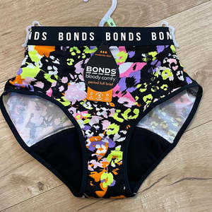 Briefs: Full Brief Moderate Animal Period Undies