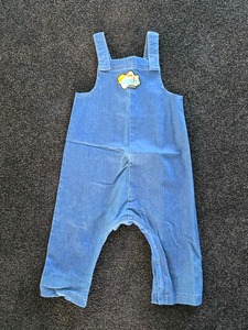 Wiggles overalls 18-24 snaps