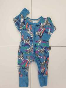 Used: EUC NEWBORN