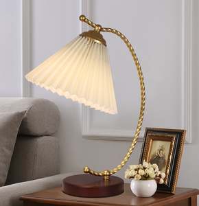 Lamp: SOLARA Table Lamp E27