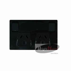 Switch Gear: Titan double power point black