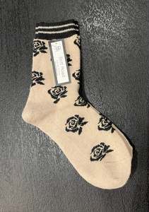 Apparel: Roses Woolen Socks