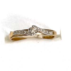 Broadwayjs Diamonds: 9ct. Gold Diamond Ring