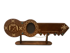 21st Island Design Key with Laser Engraved Patterns & Tongan Sila With Stand (En&hellip;