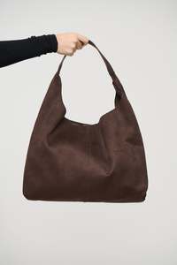 Womens Bags And Shoes: Remi Shoulder Bag Dark Cacao Suede