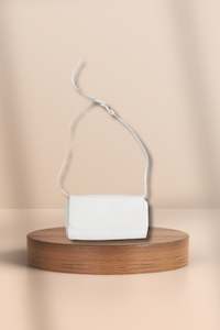 Womens Wallets And Belts: Bailey Bag White