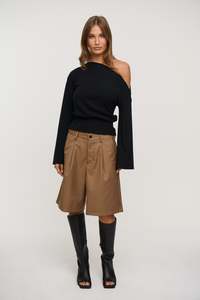 Unisex Dom Relaxed Short Choc