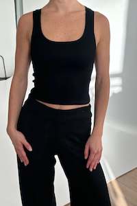 Laura Fitted Tank Black