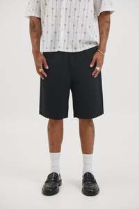 Mens: Mike Relaxed Short Black