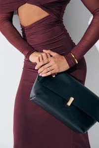 Womens Bags And Shoes: Novie Clutch Black