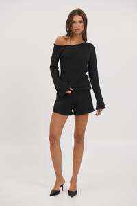 Kinny Short Black