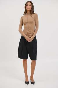 Anisa Turtle Neck Walnut