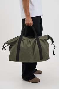 Mens Bags: Classic Duffle Bag Khaki