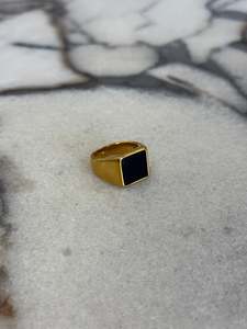Statement Signet Ring Gold